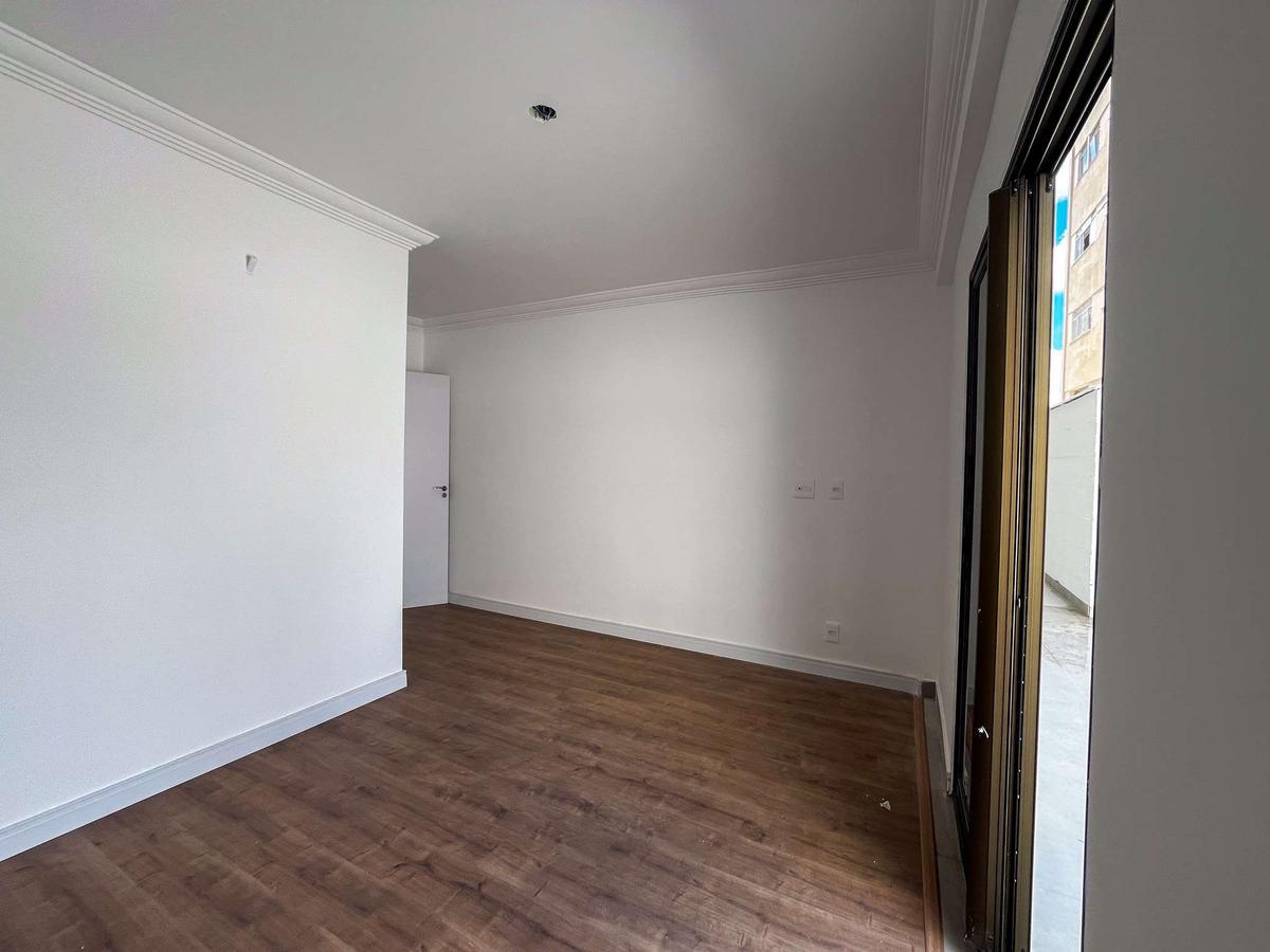 Apartamento, Floresta, 3 Quartos, 2 Vagas, 2 Suítes