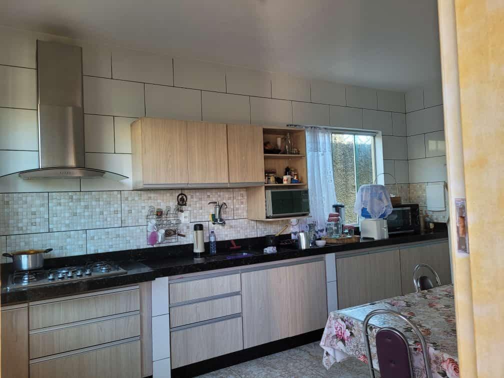 Casa, Tropical, 2 Quartos, 4 Vagas, 1 Suíte