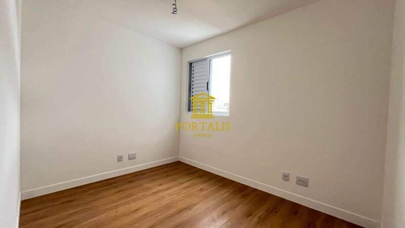 Apartamento, Sagrada Família, 3 Quartos, 2 Vagas, 1 Suíte