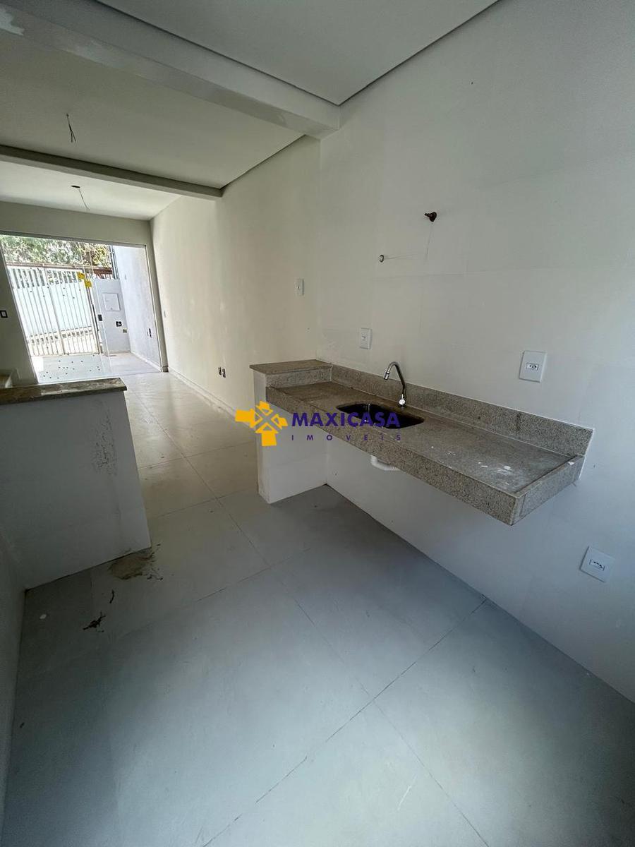 Casa, Planalto, 2 Quartos, 1 Vaga, 1 Suíte