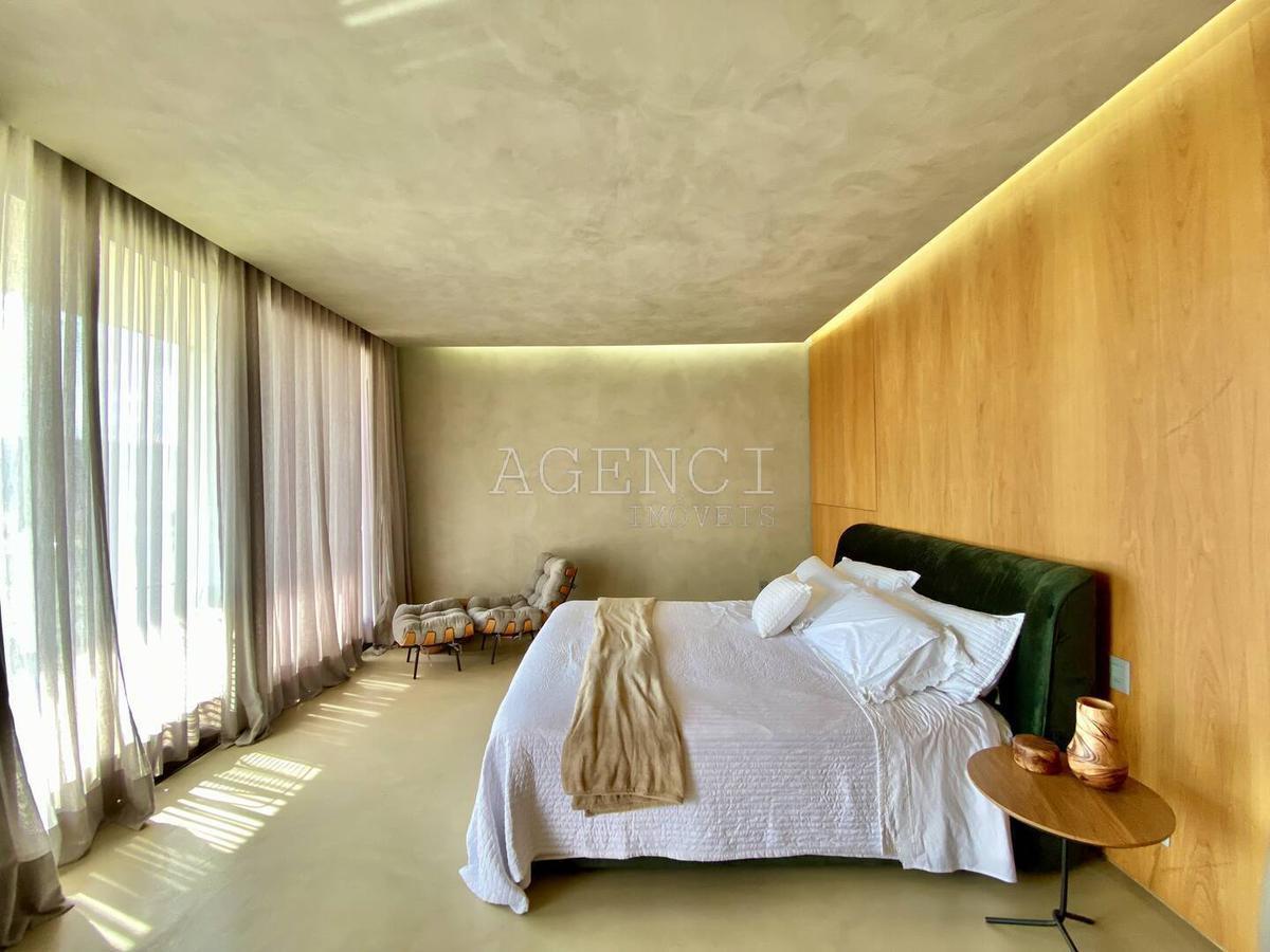 Casa, Alphaville - Lagoa dos Ingleses, 4 Quartos, 0 Vaga, 4 Suítes