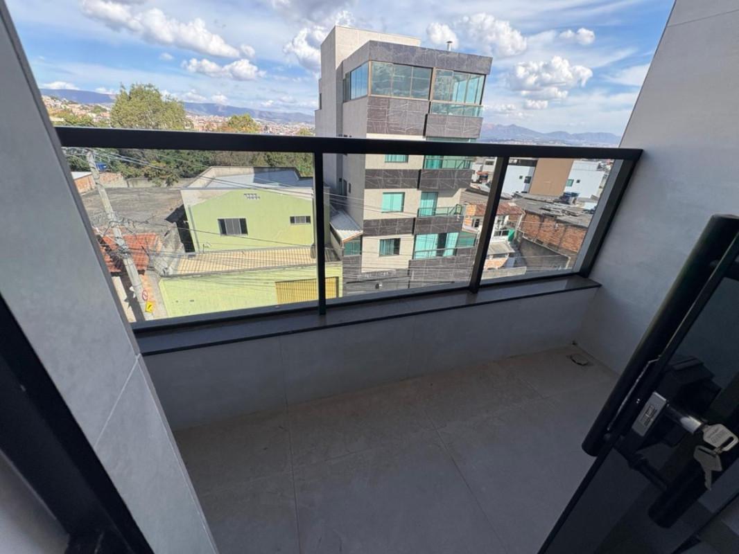 Cobertura, Palmeiras, 3 Quartos, 2 Vagas, 1 Suíte
