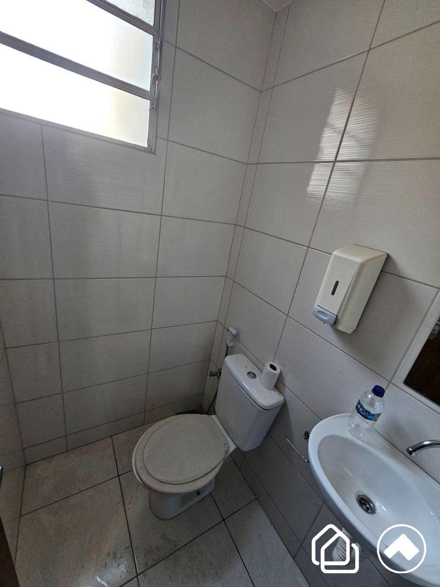 Sala, Barro Preto