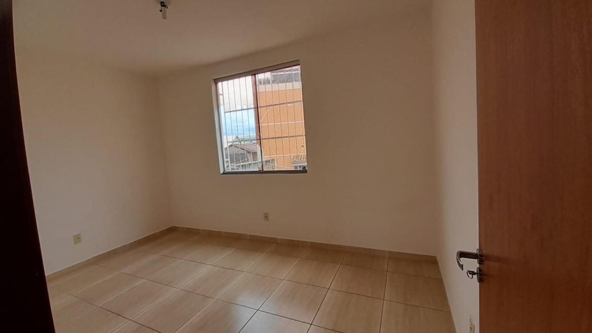 Casa, Parque Turistas, 2 Quartos, 2 Vagas