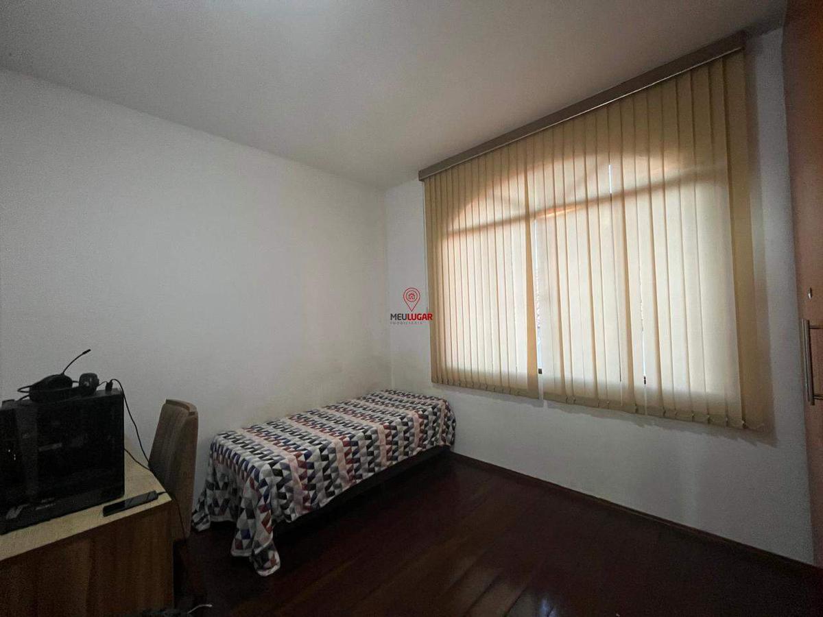 Cobertura, Barreiro, 4 Quartos, 2 Vagas, 1 Suíte