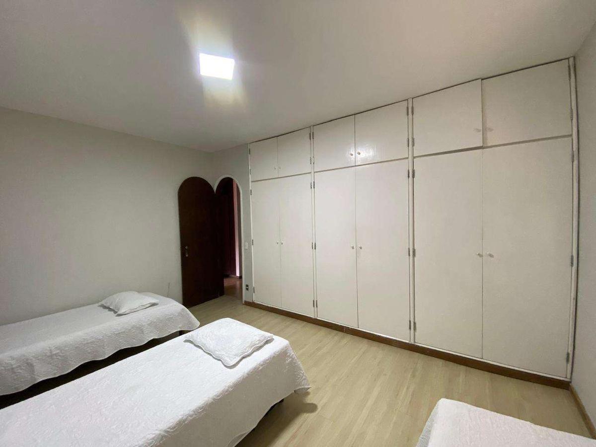 Casa, Sion, 4 Quartos, 6 Vagas, 1 Suíte