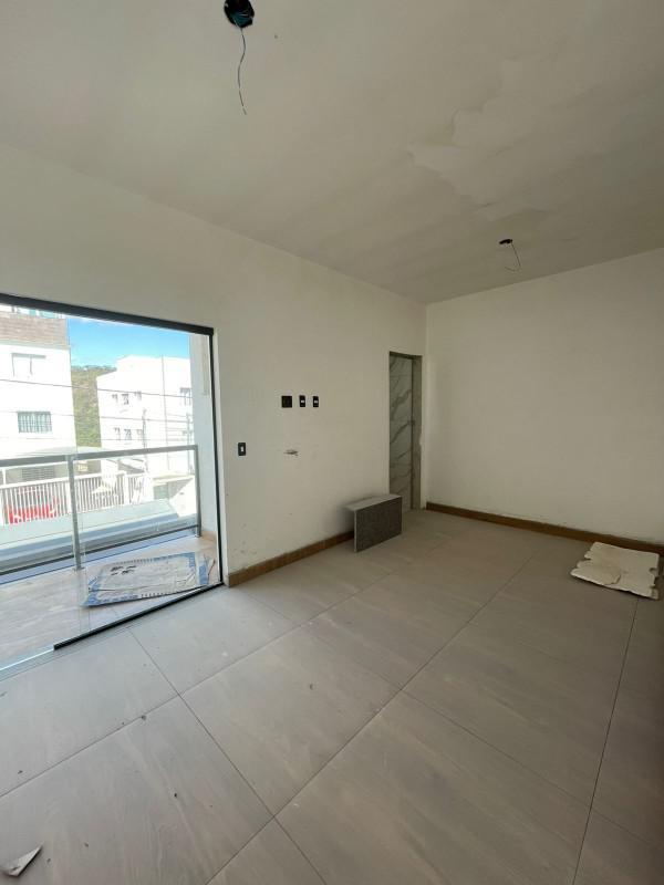 Casa, Masterville, 3 Quartos, 4 Vagas, 1 Suíte