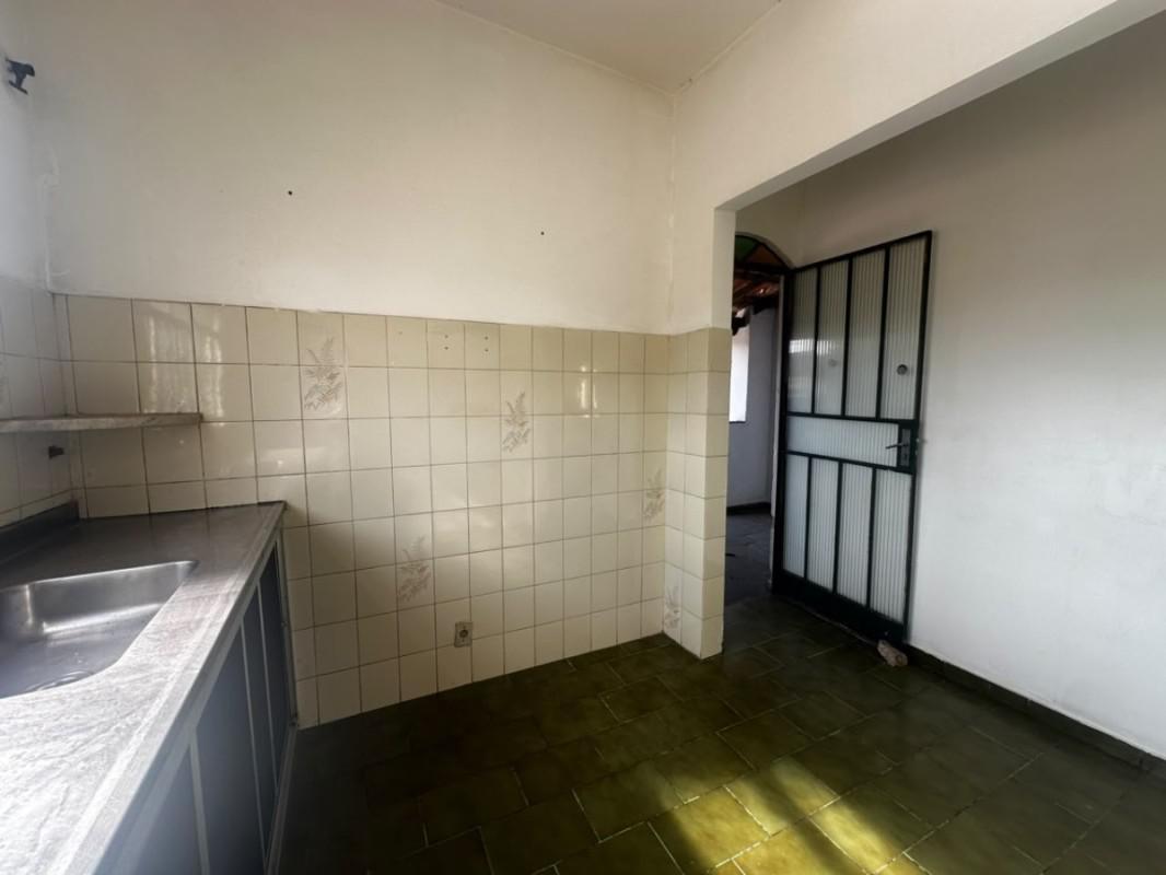 Casa, São Geraldo, 2 Quartos, 0 Vaga