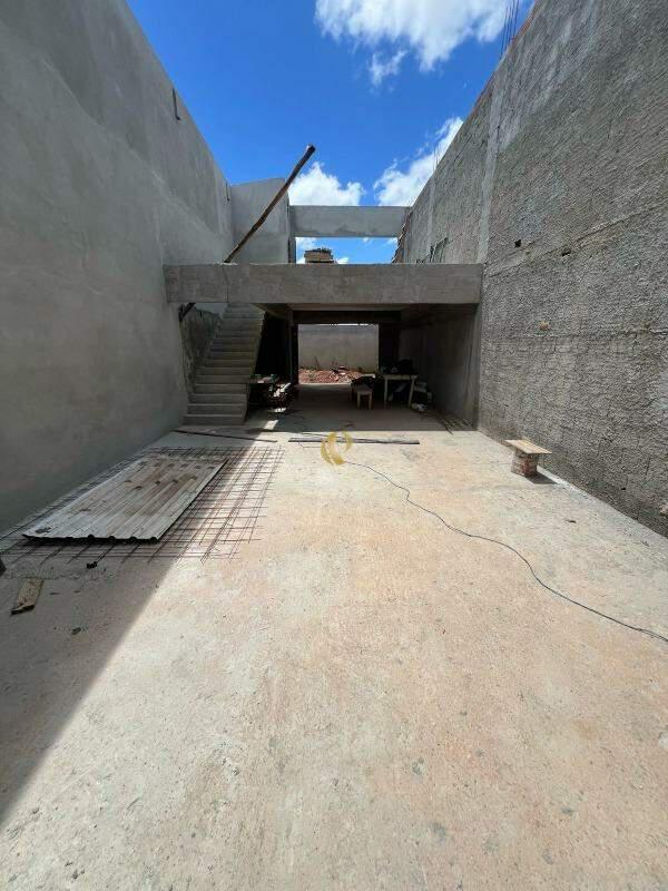 Andar, São João, 0 Quarto, 3 Vagas