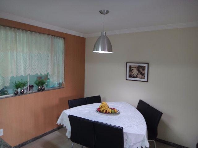 Casa, Europa, 3 Quartos, 2 Vagas, 1 Suíte