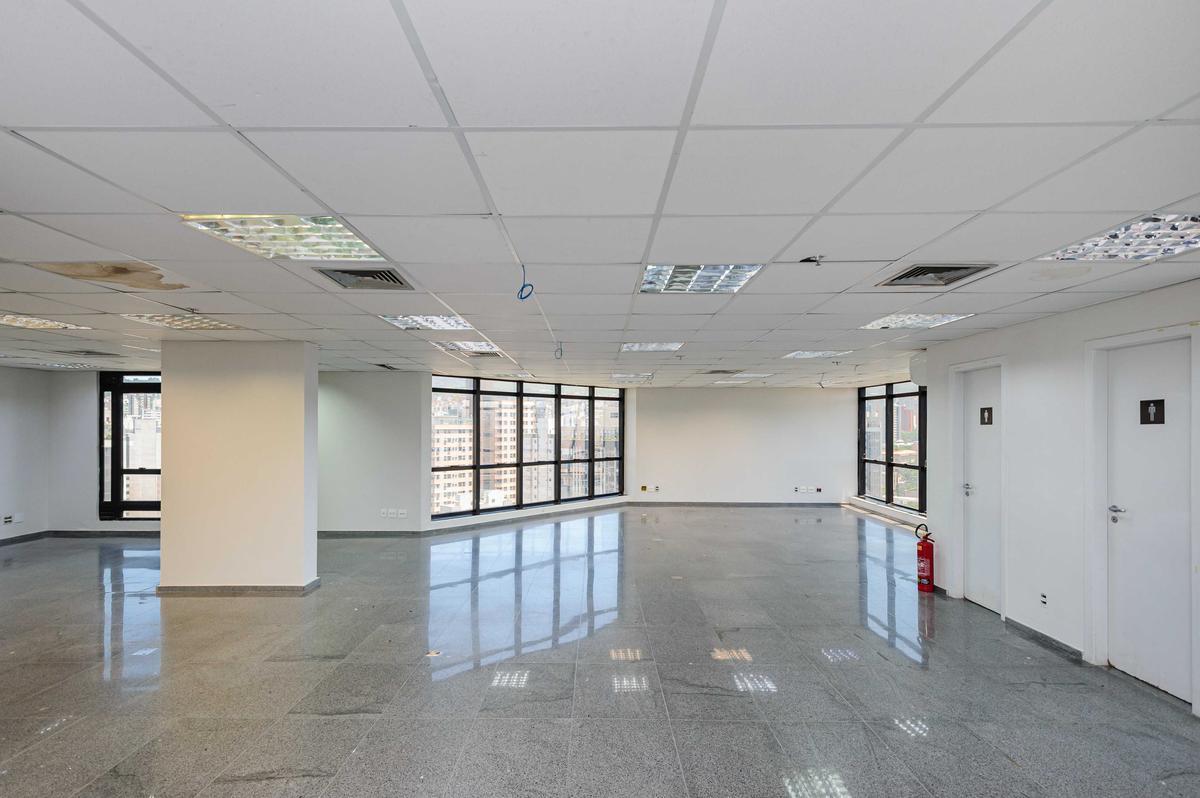 Sala, Funcionários, 0 Quarto, 5 Vagas