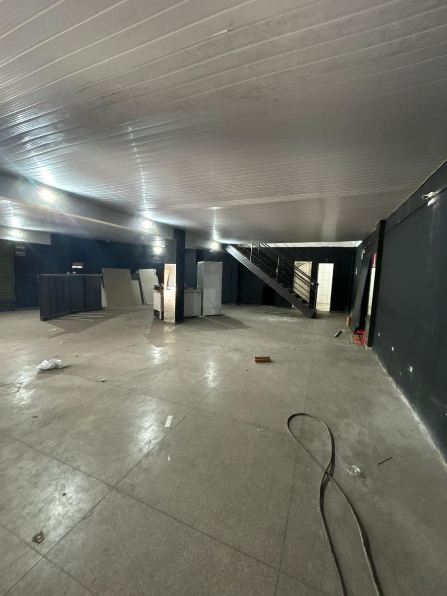 Galpão, Santa Terezinha, 0 Quarto, 5 Vagas