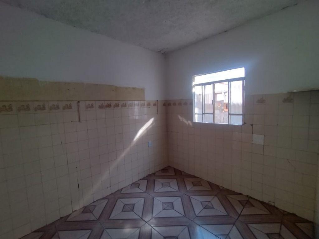 Casa, Itacolomi, 6 Quartos, 12 Vagas