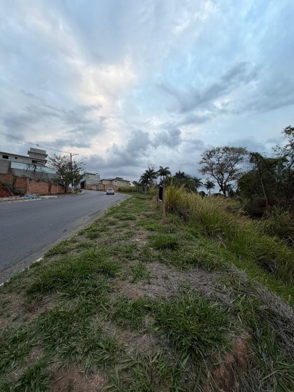 Lote, Liberdade, 0 Quarto, 0 Vaga