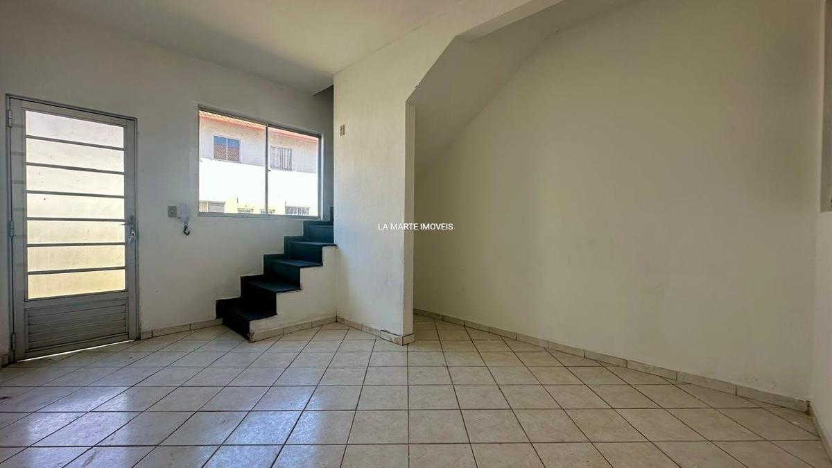 Casa, Fonte Grande, 2 Quartos, 1 Vaga