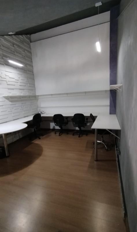 Sala, Santa Efigênia, 0 Quarto, 0 Vaga