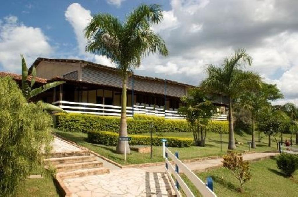 Lote, Canto da Siriema, 0 Quarto, 20 Vagas
