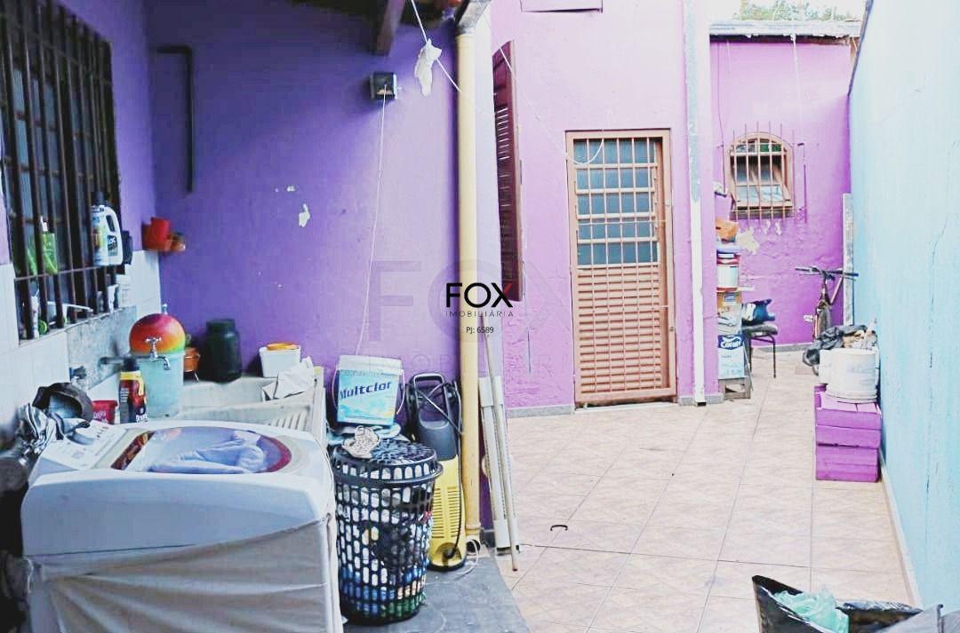 Casa, Santa Branca, 4 Quartos, 2 Vagas, 1 Suíte