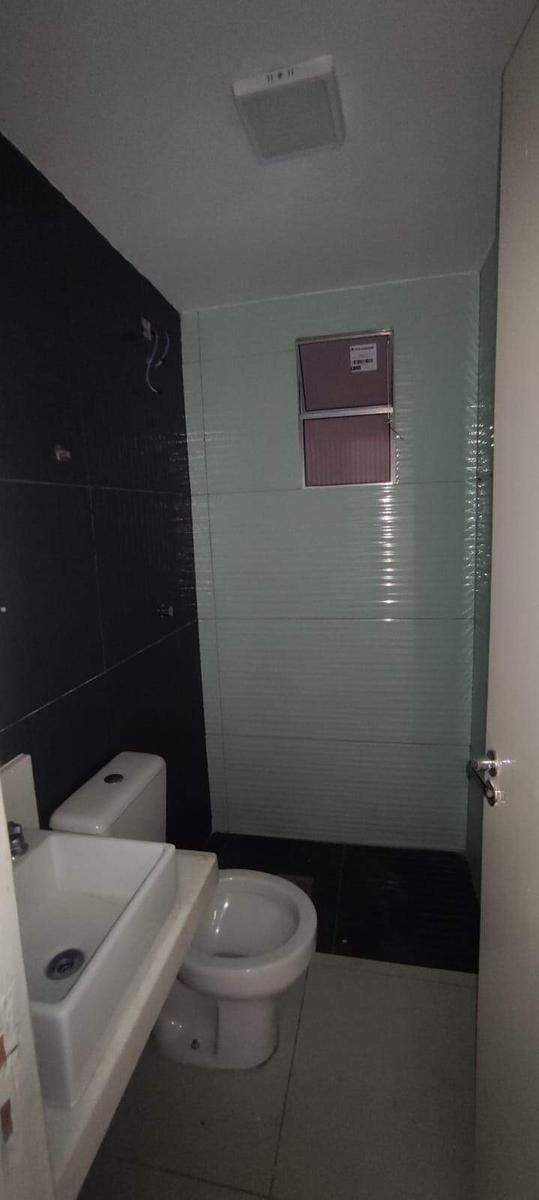 Prédio, Dom Bosco, 14 Quartos, 0 Vaga