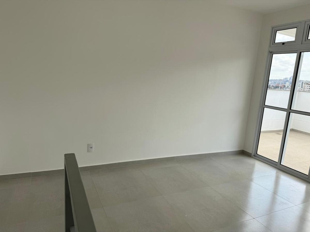 Cobertura, Buritis, 2 Quartos, 2 Vagas, 1 Suíte