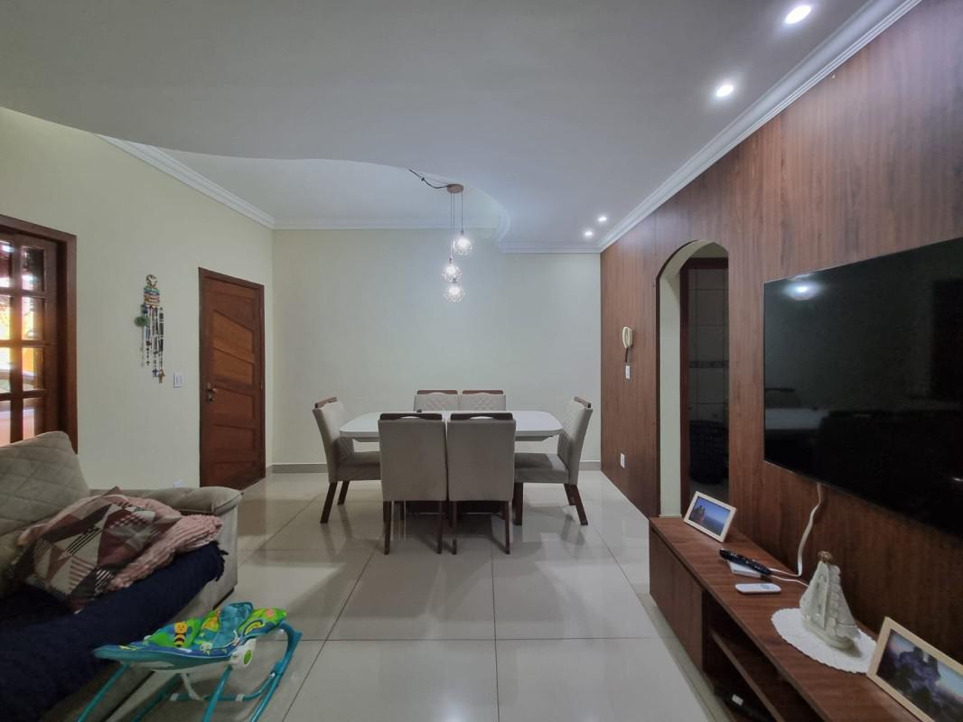 Casa, Jardim Riacho das Pedras, 3 Quartos, 2 Vagas, 1 Suíte