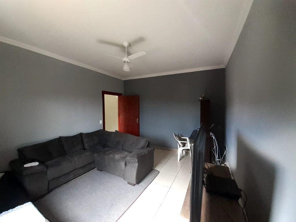 Casa, Centro, 4 Quartos, 4 Vagas, 3 Suítes