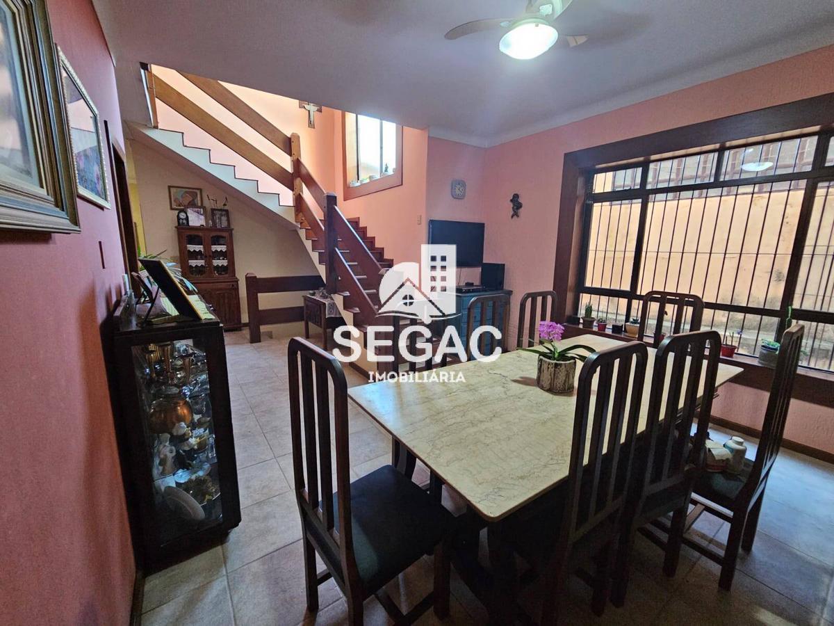 Casa, Nova Suíssa, 3 Quartos, 5 Vagas, 1 Suíte