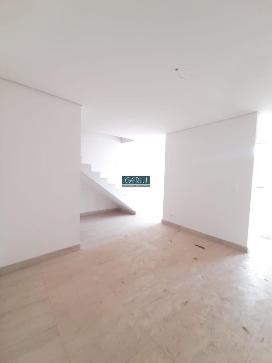 Casa, Jardim Casa Branca, 3 Quartos, 2 Vagas, 1 Suíte