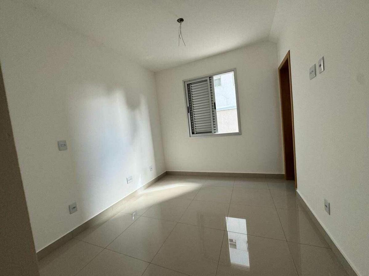 Apartamento, Vila Paris, 2 Quartos, 3 Vagas, 2 Suítes