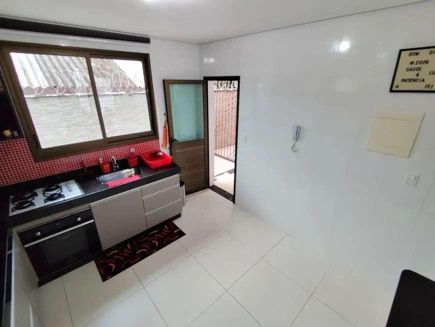 Casa, Trevo, 3 Quartos, 2 Vagas, 1 Suíte