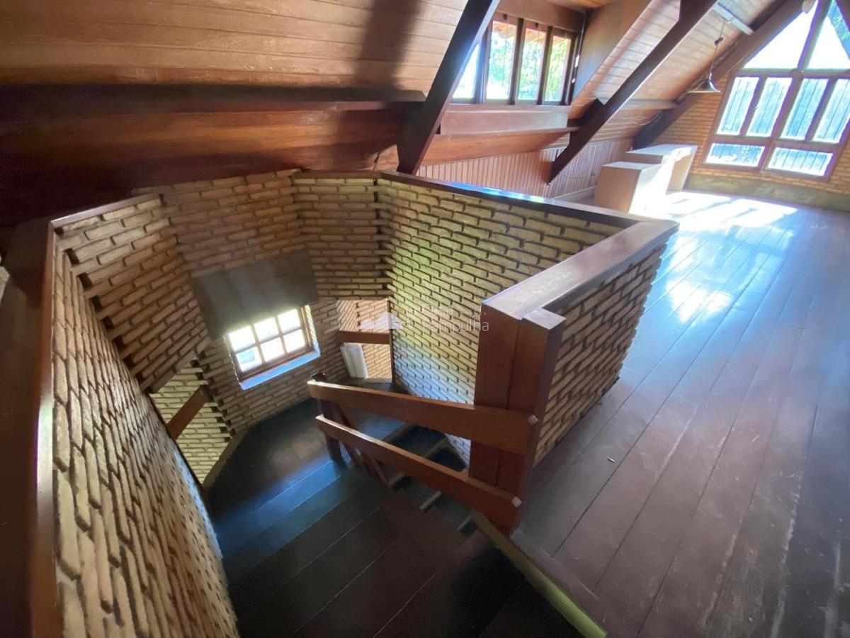 Casa, Braúnas, 3 Quartos, 8 Vagas, 1 Suíte