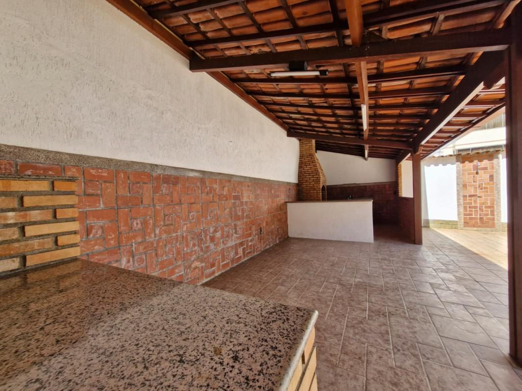 Casa, Castelo, 4 Quartos, 4 Vagas, 2 Suítes