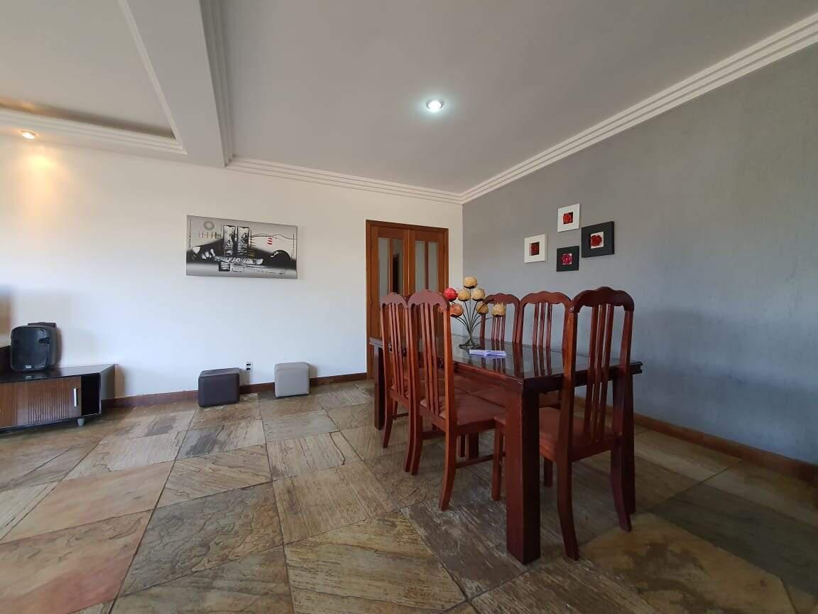 Casa, Havaí, 3 Quartos, 2 Vagas, 1 Suíte