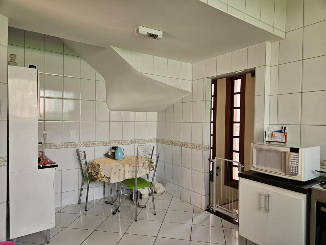 Casa, Fernão Dias, 4 Quartos, 4 Vagas, 1 Suíte