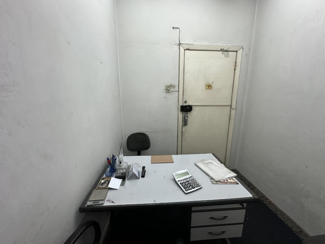 Sala, Centro, 0 Quarto, 0 Vaga