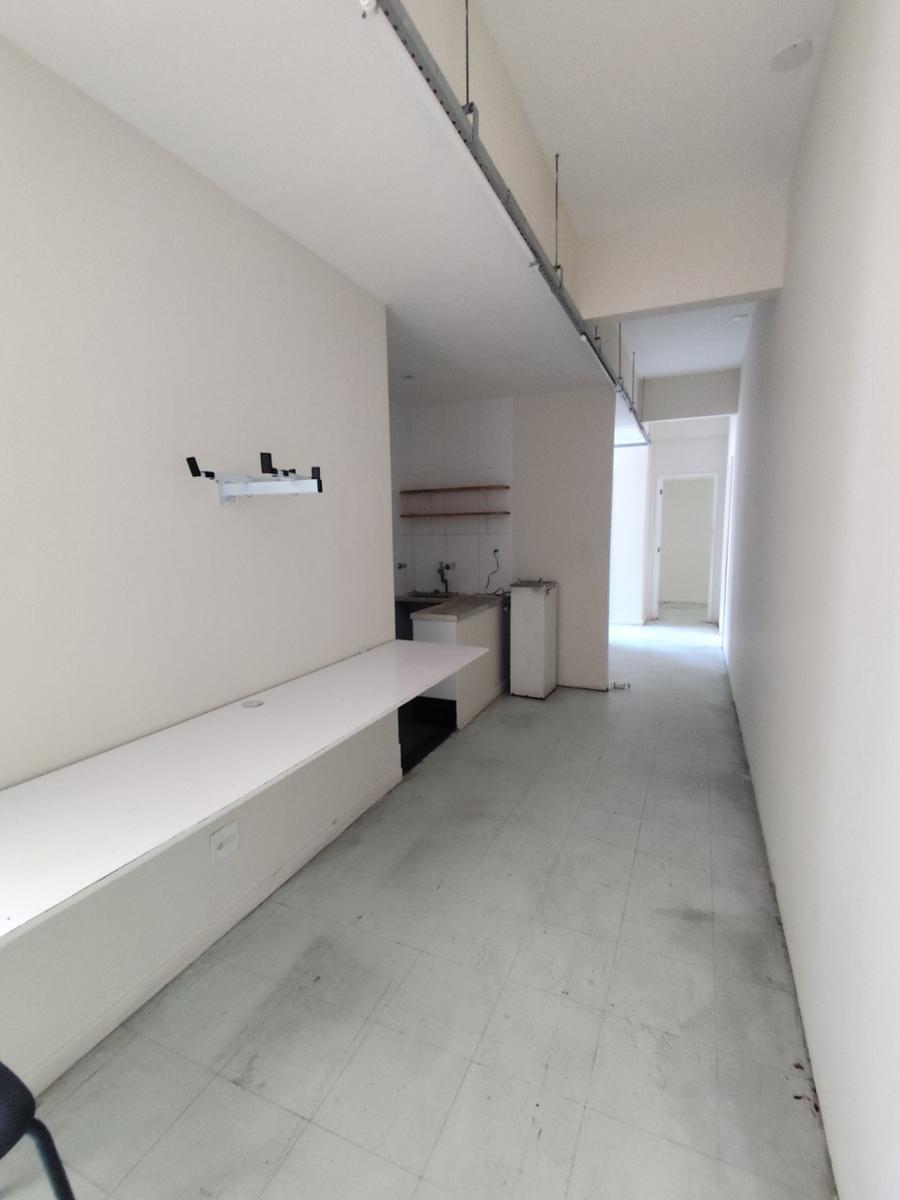 Andar, Centro, 0 Quarto, 0 Vaga