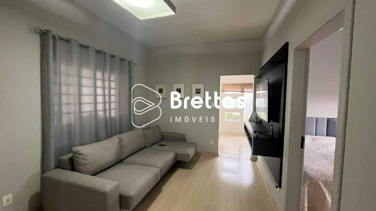 Casa, Centro, 2 Quartos, 2 Vagas, 2 Suítes