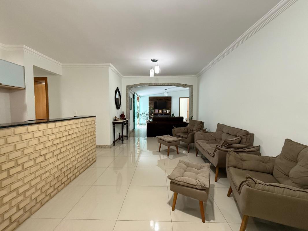 Apartamento, Jaraguá, 4 Quartos, 4 Vagas, 1 Suíte