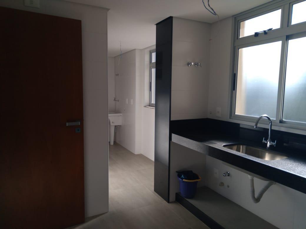 Cobertura, Luxemburgo, 4 Quartos, 4 Vagas, 2 Suítes