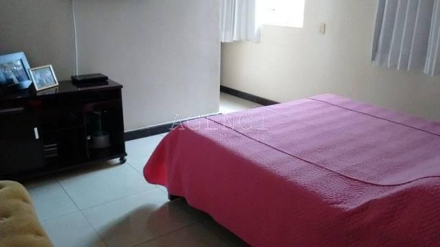 Casa, Camargos, 5 Quartos, 0 Vaga, 3 Suítes