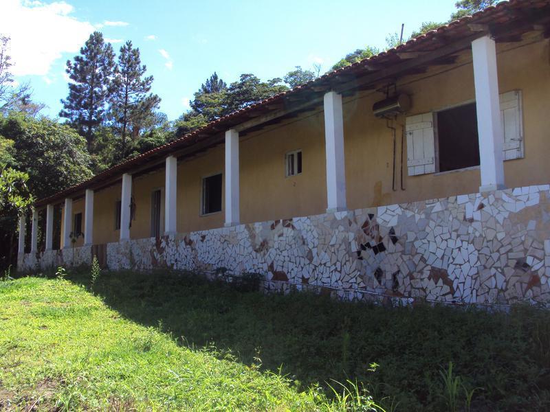 Sítio, 5 Quartos, 1 Suíte