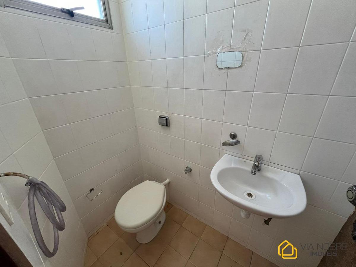 Sala, Funcionários