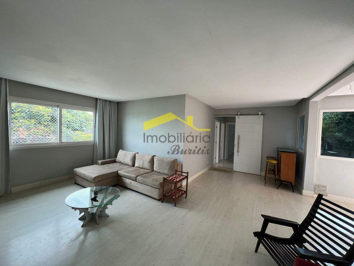 Casa, Estoril, 3 Quartos, 6 Vagas, 1 Suíte