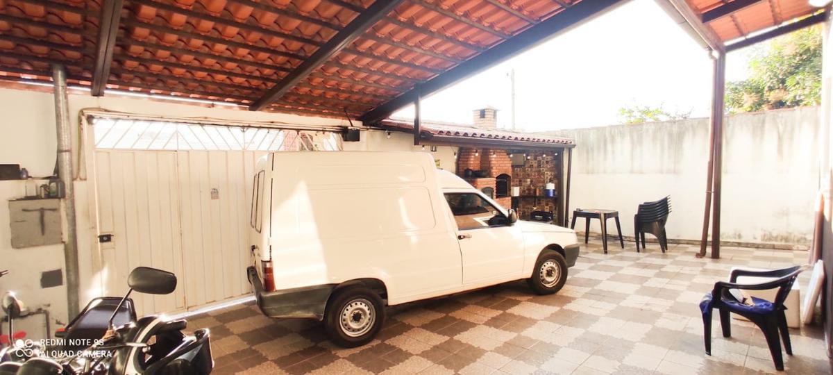Casa, Jardim Vitória, 3 Quartos, 3 Vagas, 1 Suíte