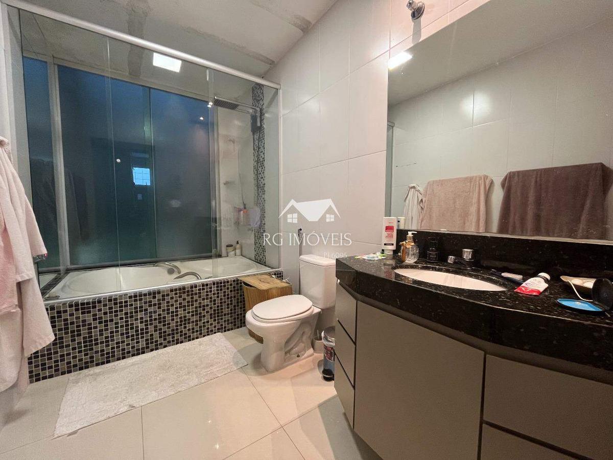 Casa, Teixeira Dias, 3 Quartos, 4 Vagas, 2 Suítes