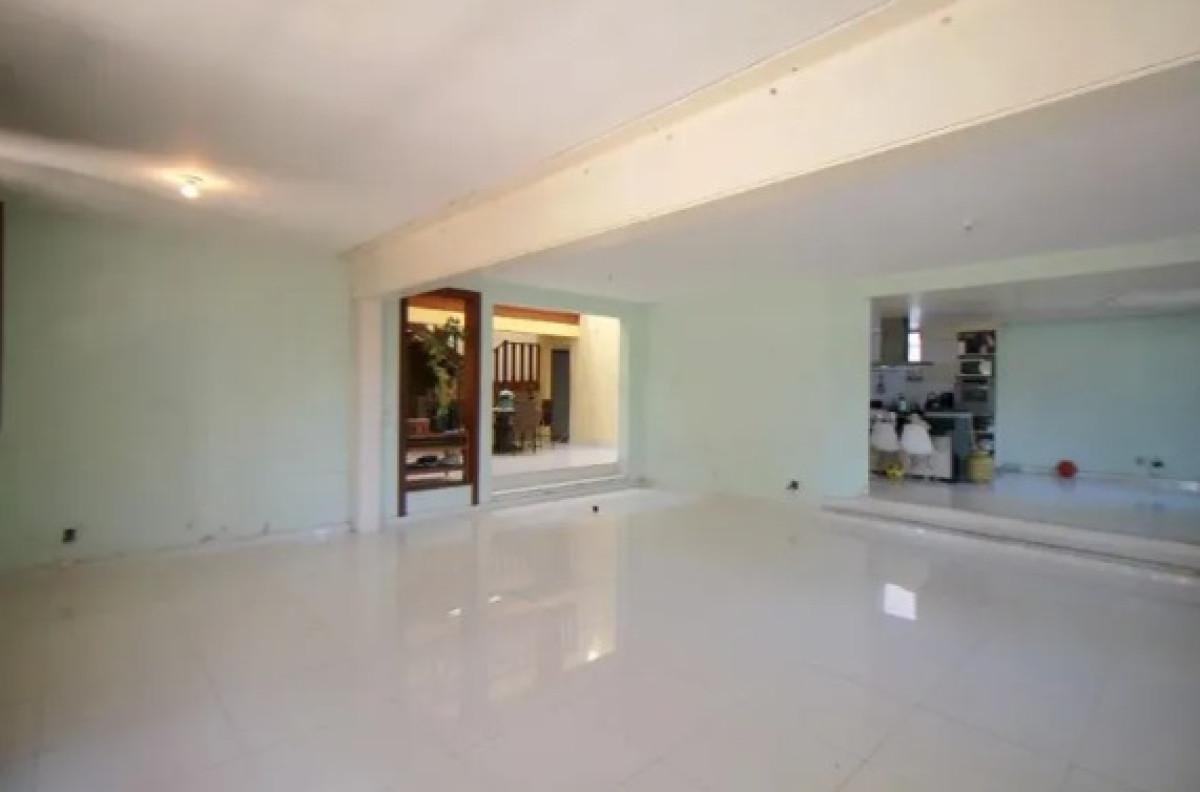 Casa, Santa Lúcia, 6 Quartos, 3 Vagas, 1 Suíte