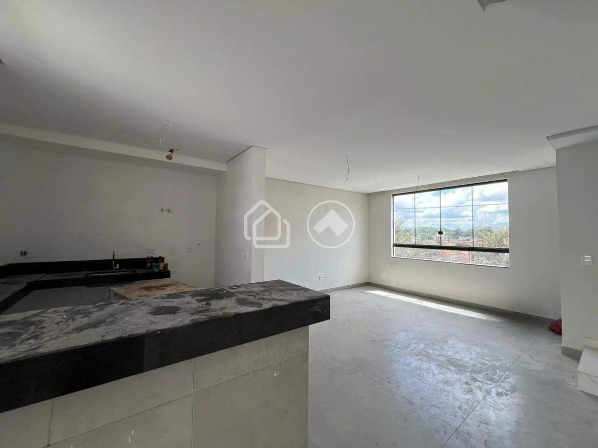 Casa, Ouro Preto, 3 Quartos, 4 Vagas, 1 Suíte