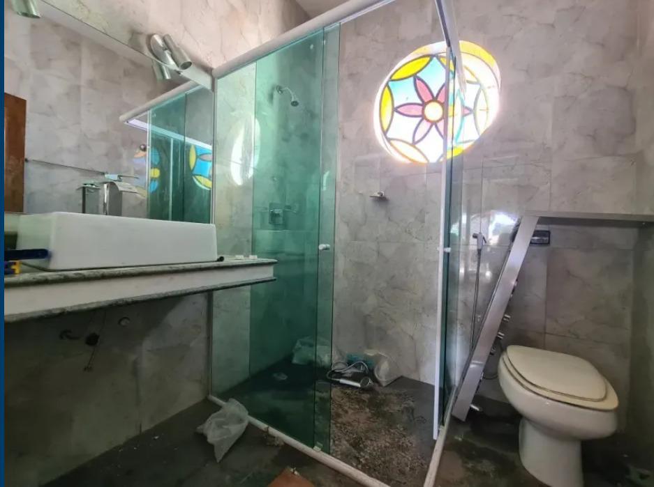Casa, Gutierrez, 5 Quartos, 4 Vagas, 2 Suítes