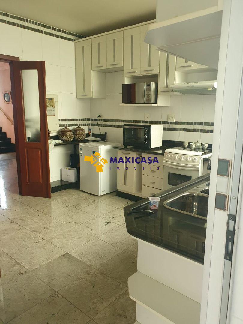 Casa, São Luiz (pampulha), 4 Quartos, 3 Vagas, 2 Suítes