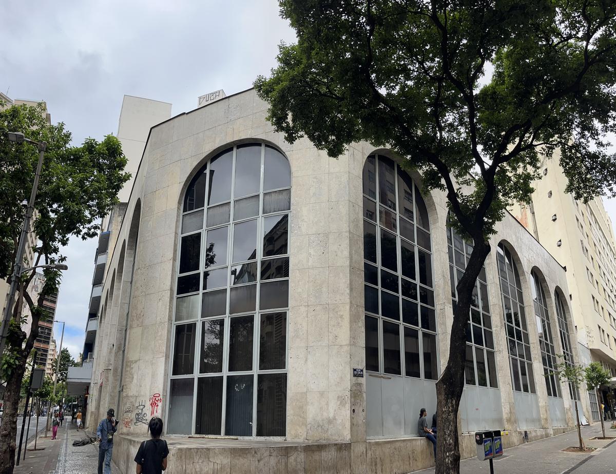 Prédio, Centro, 5 Quartos, 23 Vagas